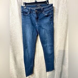 White House / Black Market Black Jeans-slim leg size 6-Feel Beautiful